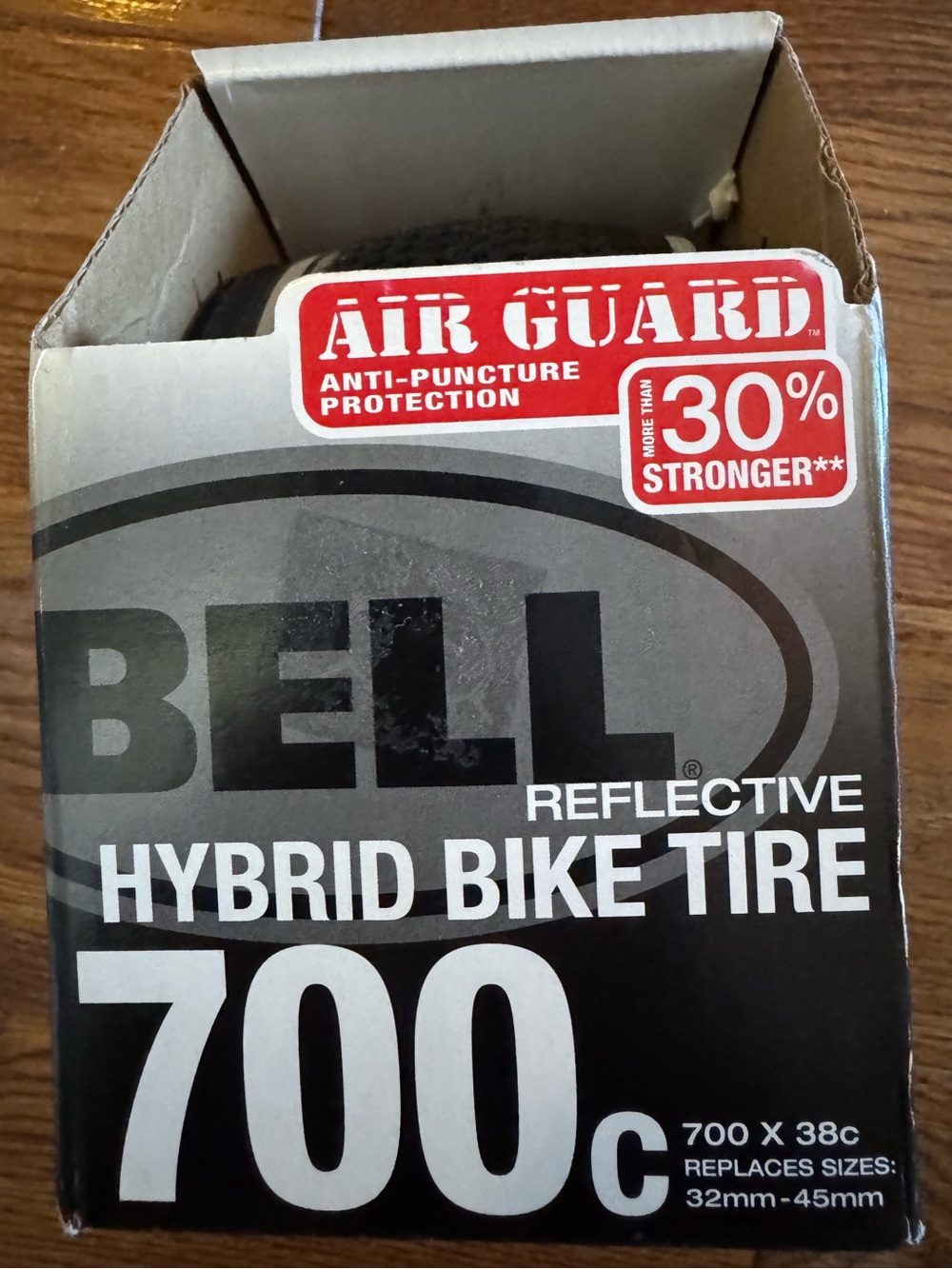 NWT Bell Reflective Hybrid Bike Tire 700c Air Guard Anti Puncture Protection
